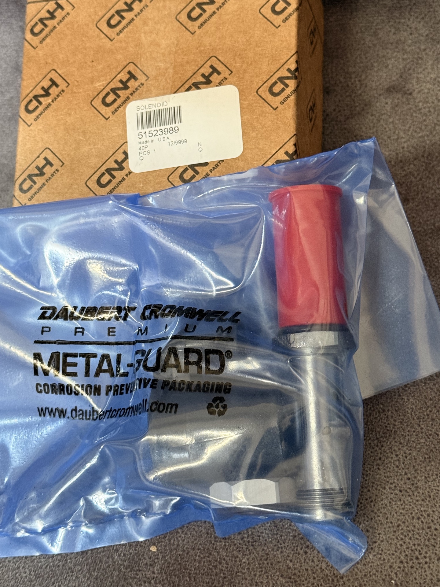 51523989-klapan-solenoidnyj-bloka-klapanov-verhn.jpeg