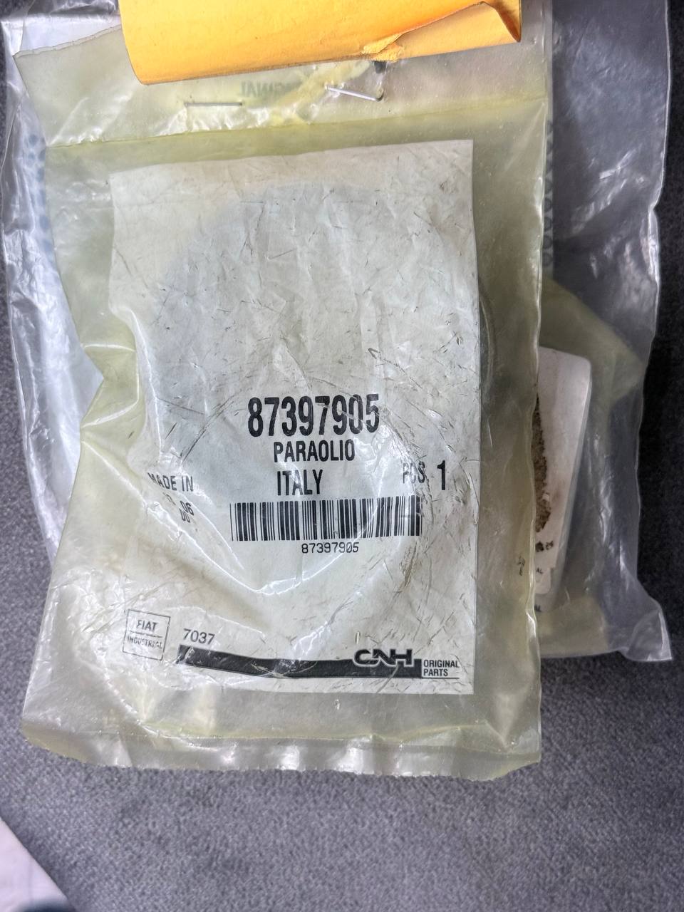 87397905-salnik-52-mm-id-x-72-mm-od-x-16-mm-1.jpg